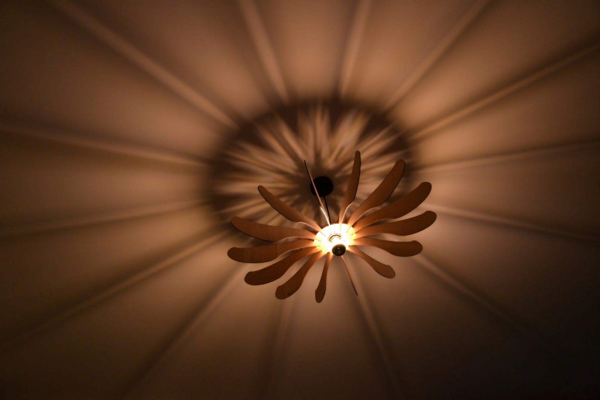 Libéla Suspension en bois - Luminaire design - ILLUMIAA
