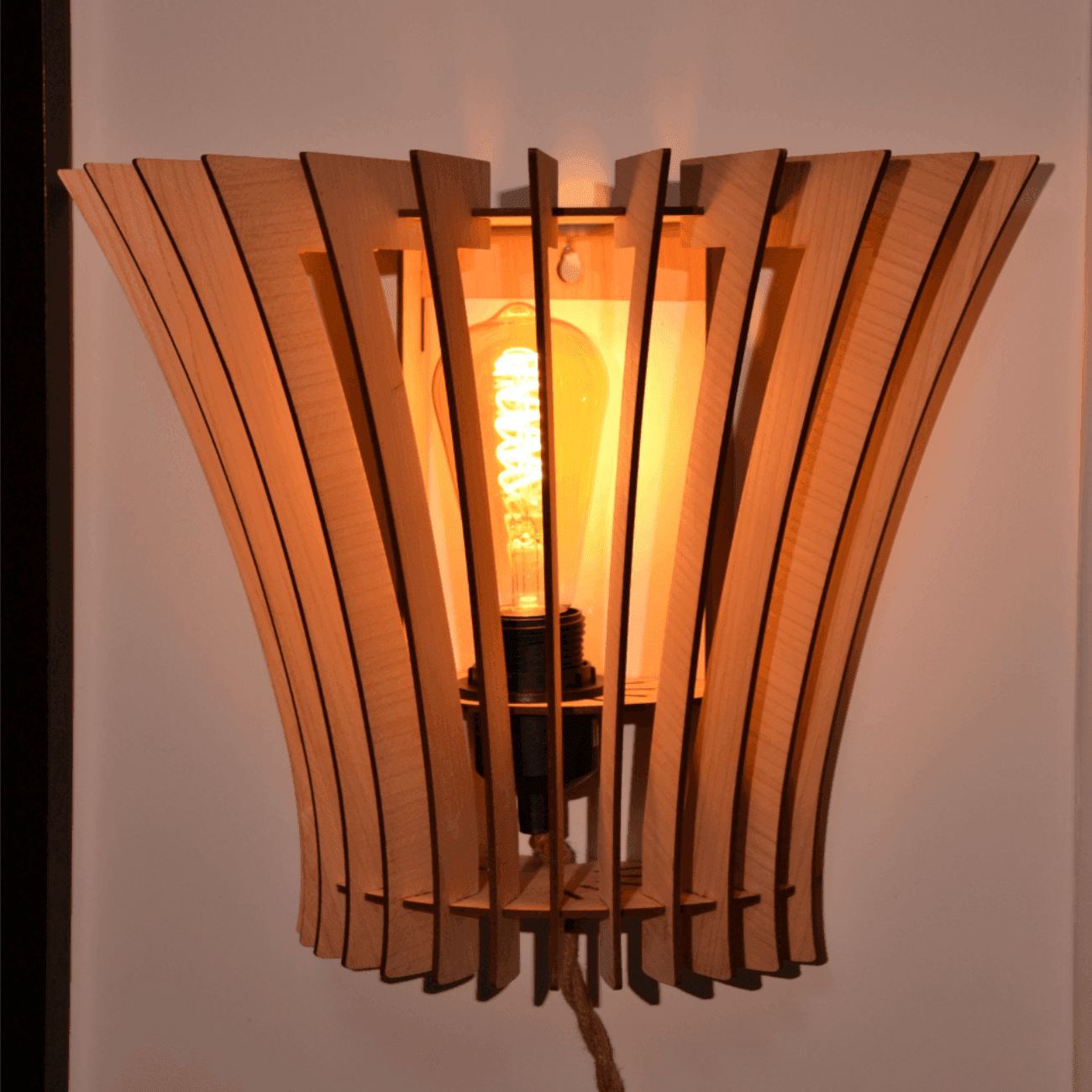 Arcéon Baladeuse/applique en bois - Luminaire design - ILLUMIAA