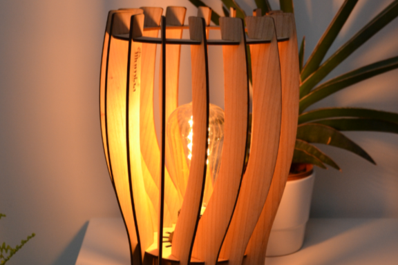 lampe a poser en bois design ondea